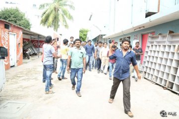 Jakkanna Movie Team Visited Hyderabad Theaters